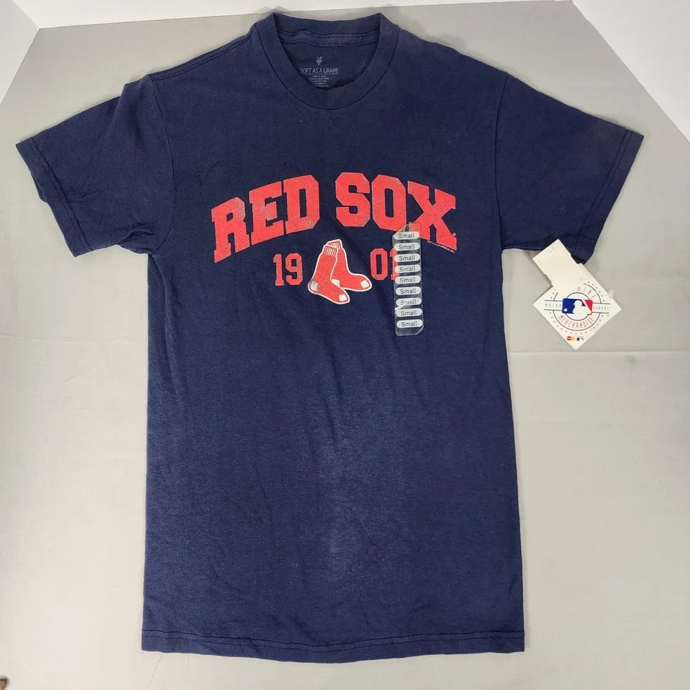 Soft As A Grape Boston Red Sox T-Shirt Mens Small Navy Blue MLB 1901 Graphic NWT